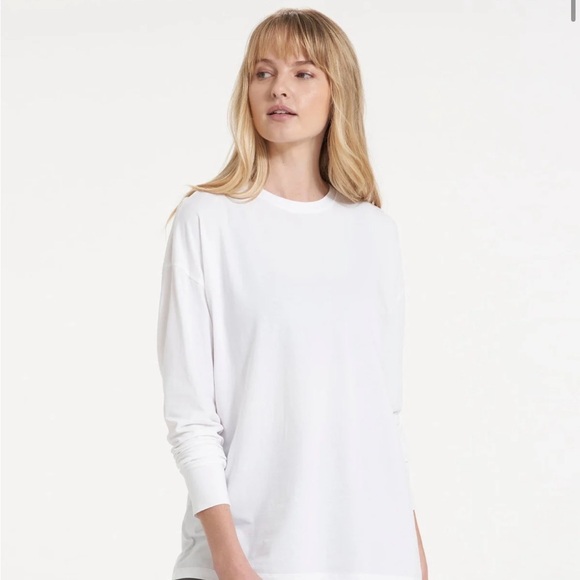 Vuori Long sleeve Feather Tee - Picture 2 of 5